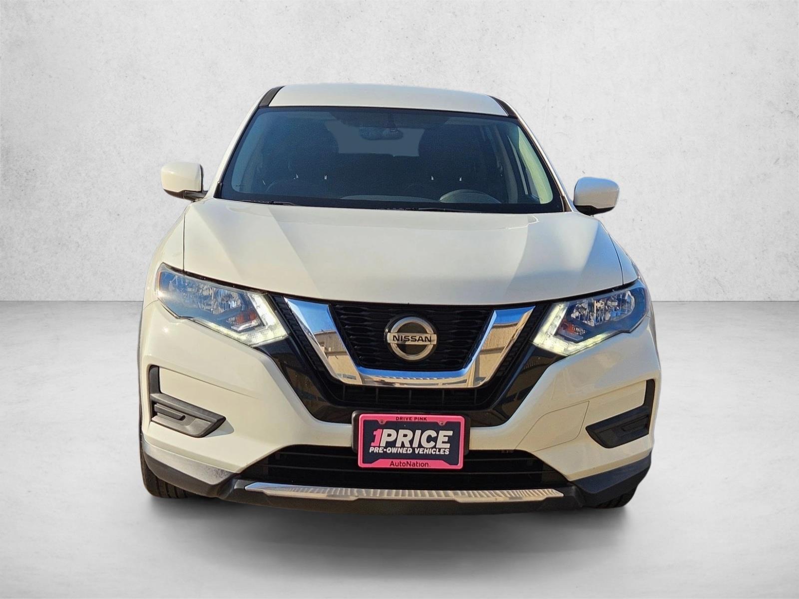 2018 Nissan Rogue S photo 2