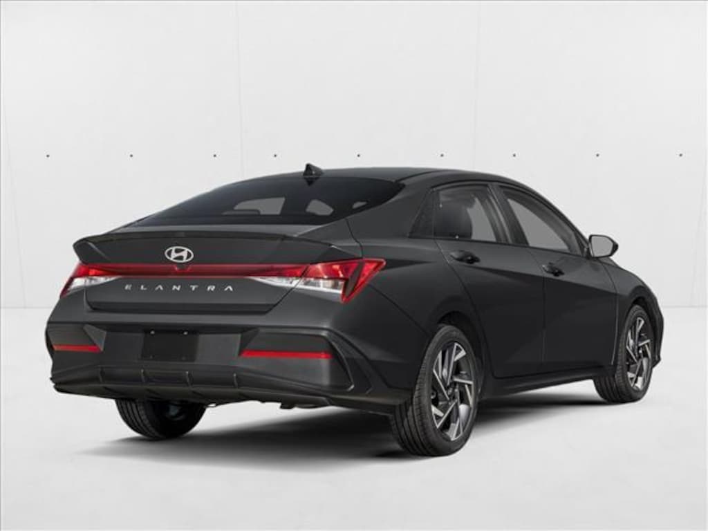 New 2026 Hyundai Elantra SEL Sport 4dr Car
