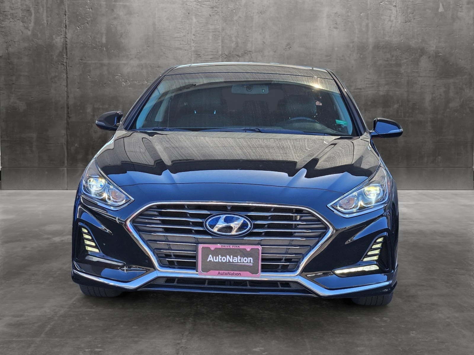 Used 2018 Hyundai Sonata Limited with VIN 5NPE34AF8JH665272 for sale in North Richland Hills, TX