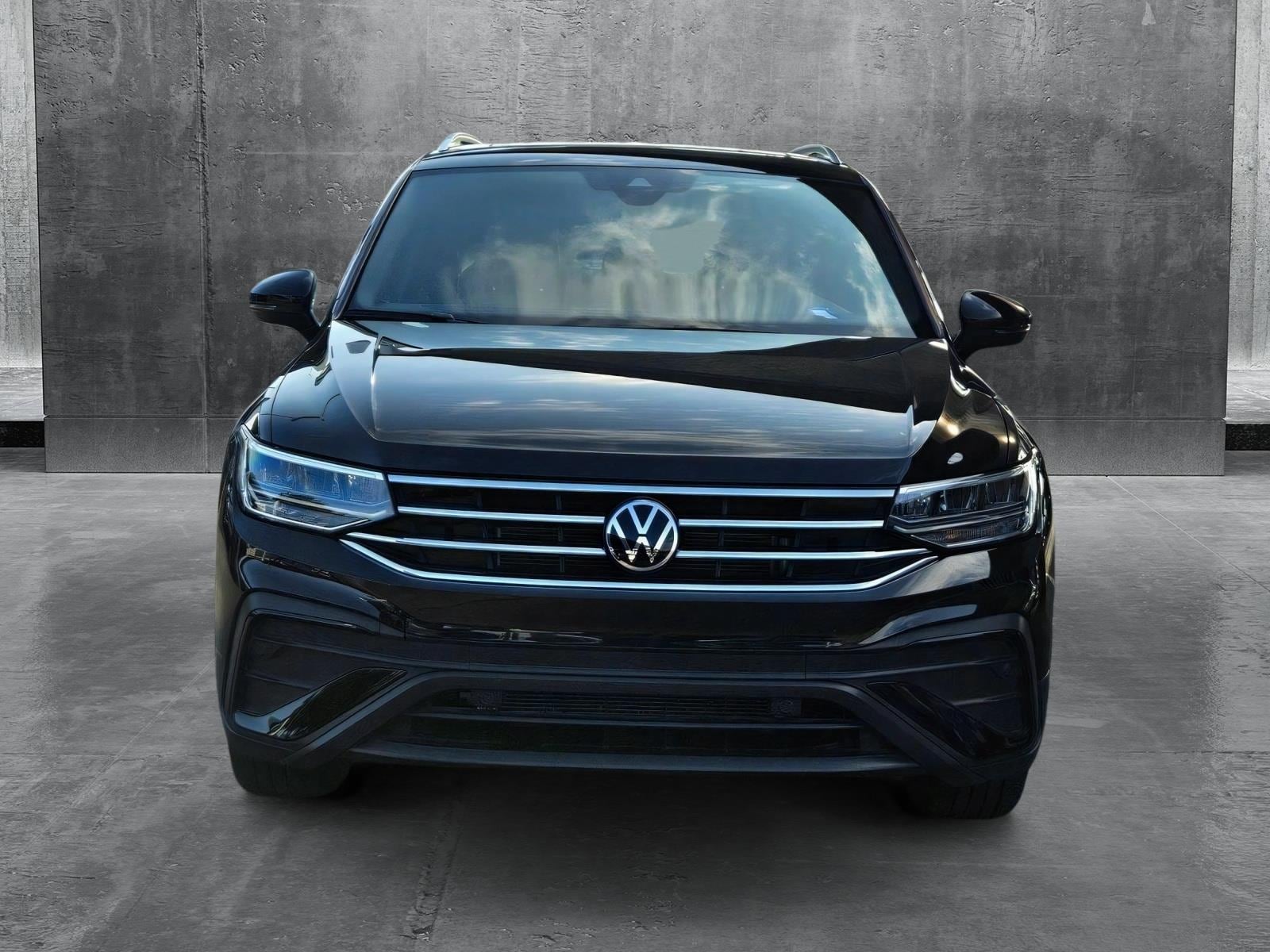 Used 2024 Volkswagen Tiguan SE with VIN 3VVMB7AX3RM085993 for sale in Richland Hills, TX