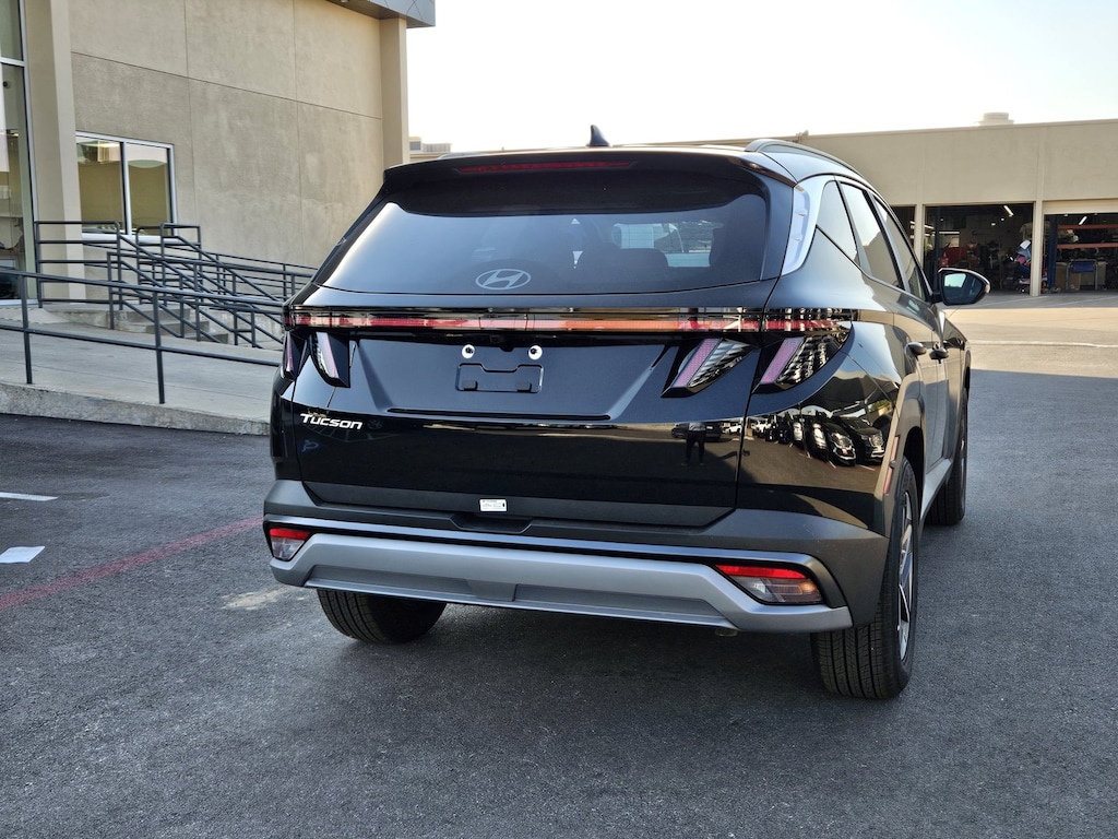 Used 2025 Hyundai Tucson SEL Convenience SUV