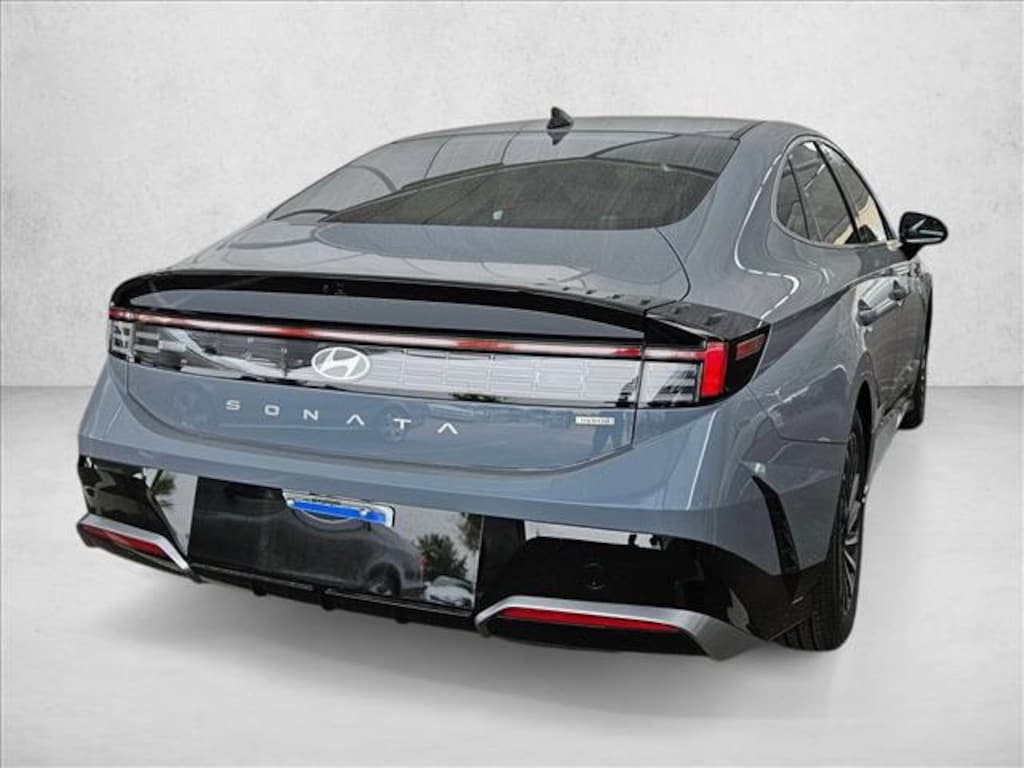 New 2025 Hyundai Sonata Hybrid SEL 4dr Car