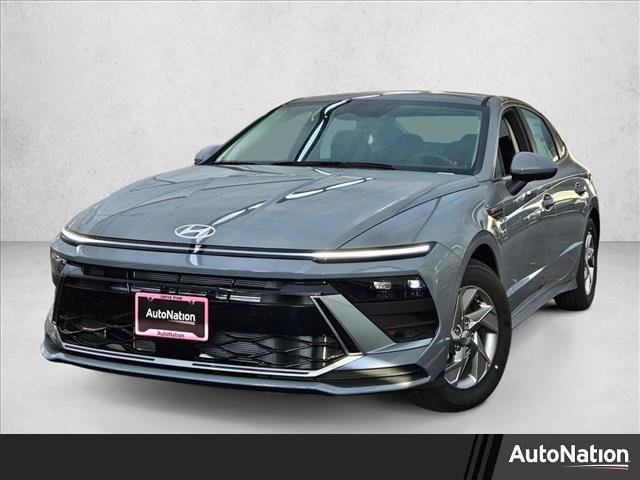 2026 Hyundai Sonata SE's photo