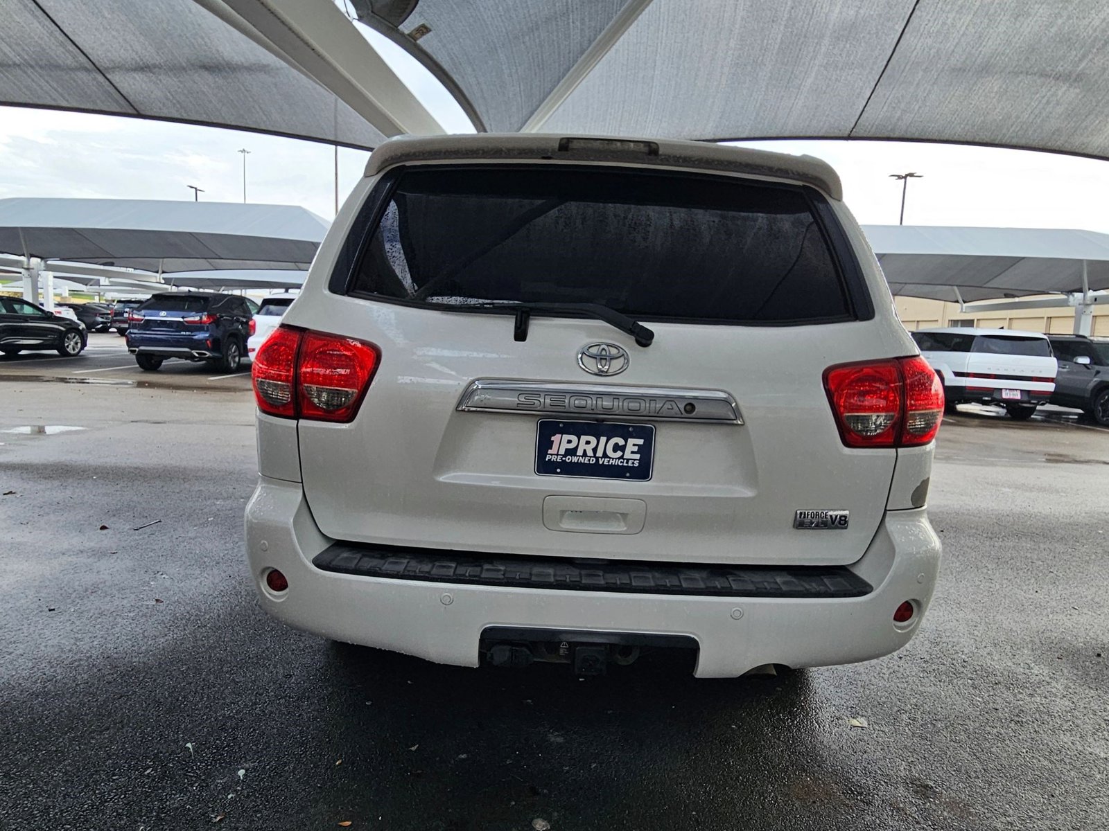 2013 Toyota Sequoia Platinum photo 2