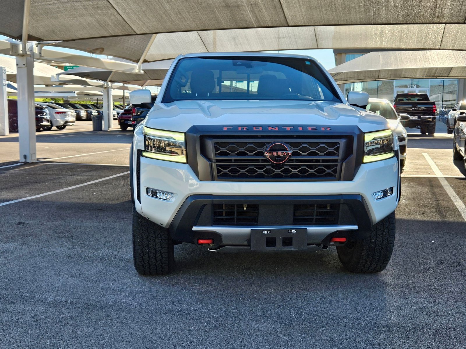 2023 Nissan Frontier PRO-4X photo 2