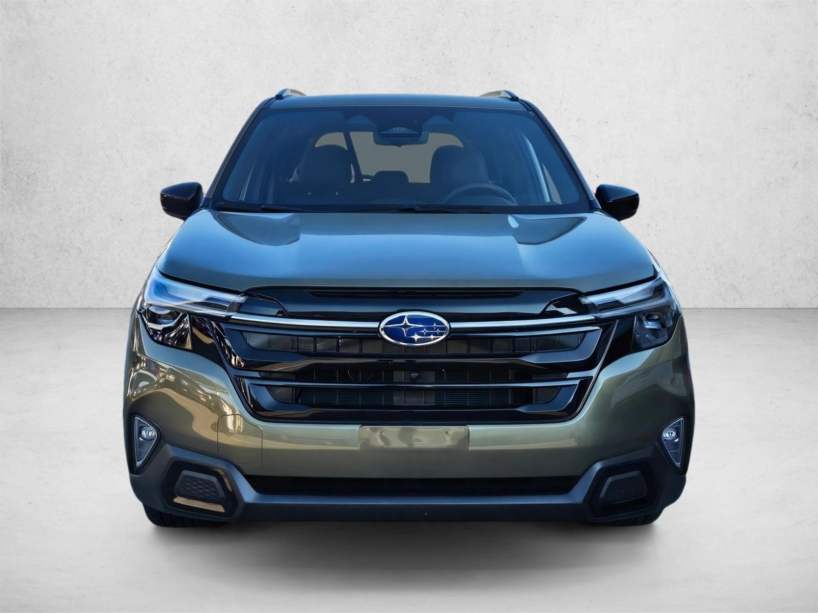 2025 Subaru Forester Touring photo 2
