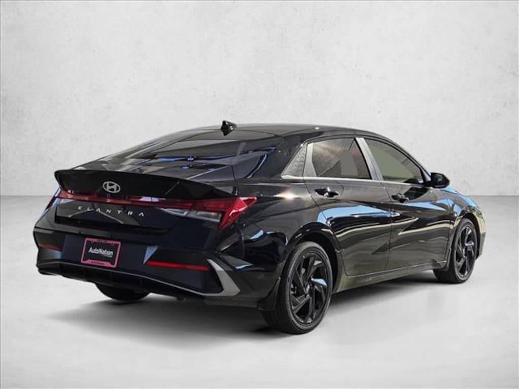 New 2026 Hyundai Elantra SEL Sport Premium 4dr Car