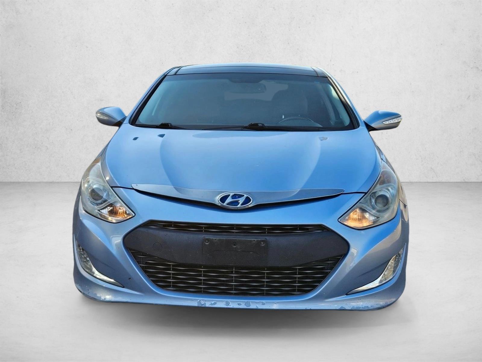 2015 Hyundai Sonata Hybrid Limited photo 2
