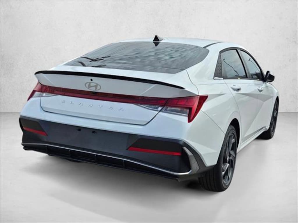 New 2026 Hyundai Elantra SEL Sport Premium 4dr Car