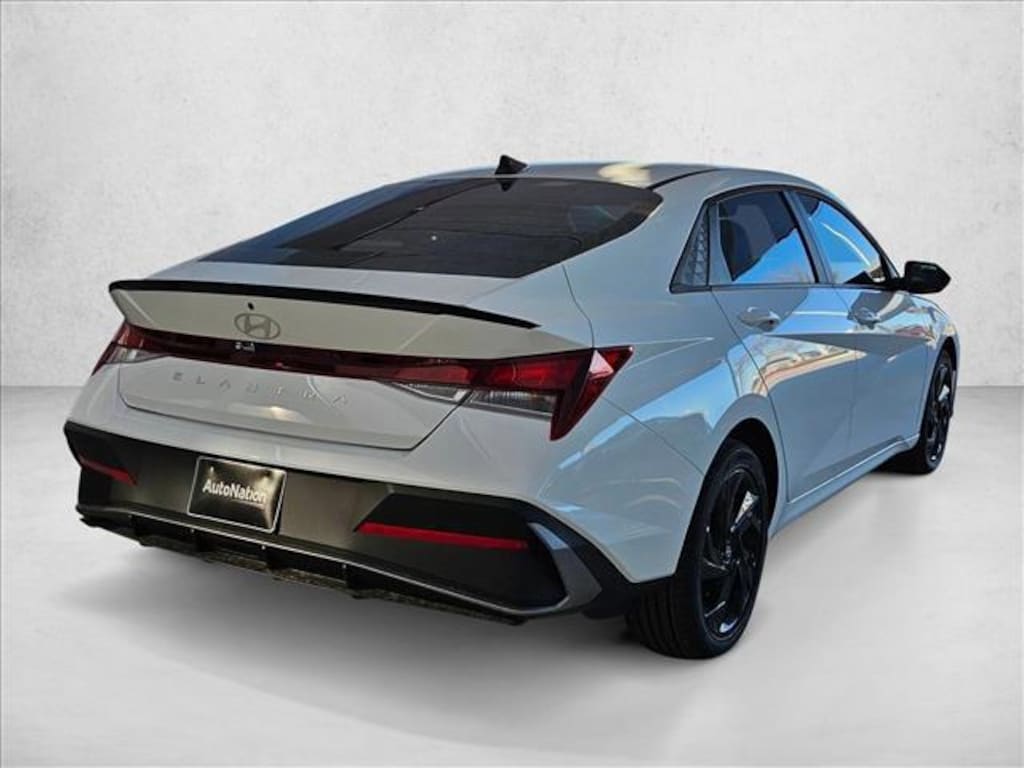 New 2026 Hyundai Elantra SEL Sport 4dr Car