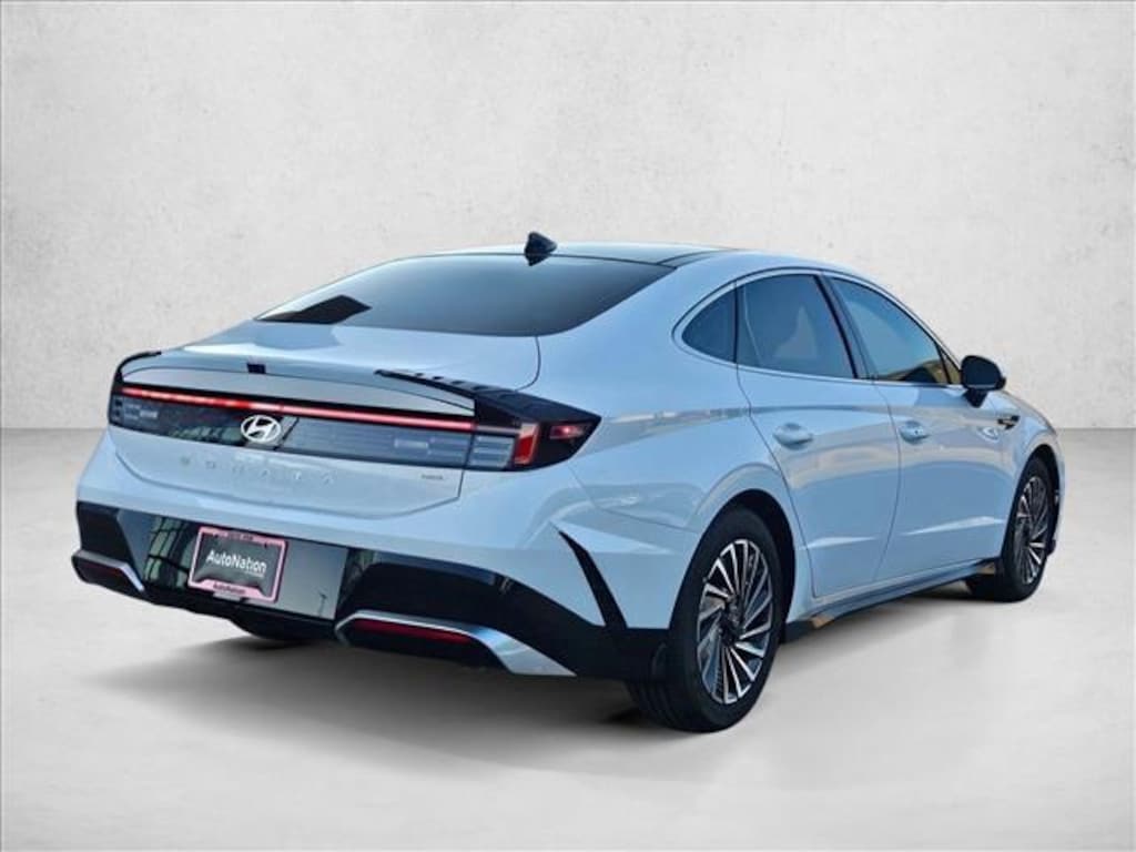 New 2026 Hyundai Sonata Hybrid SEL 4dr Car
