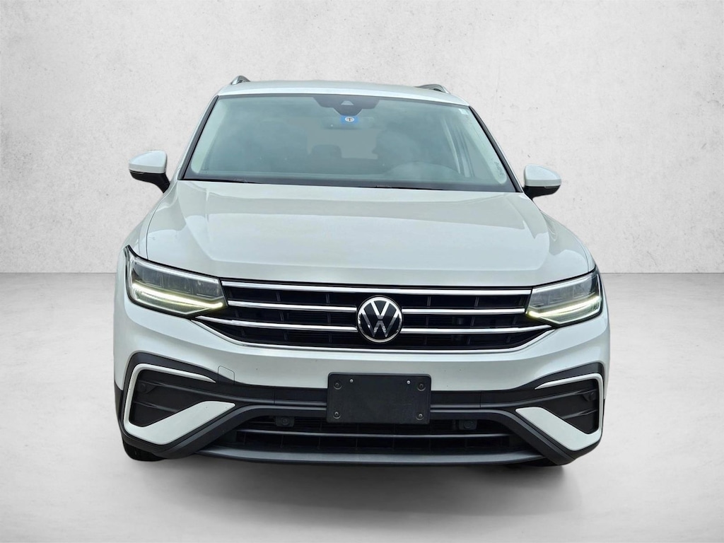 Used 2023 Volkswagen Tiguan SE Sport Utility