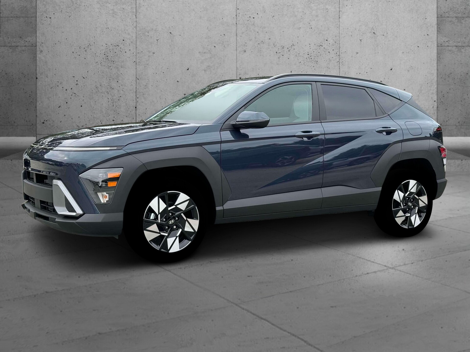 2025 Hyundai Kona SEL photo 2