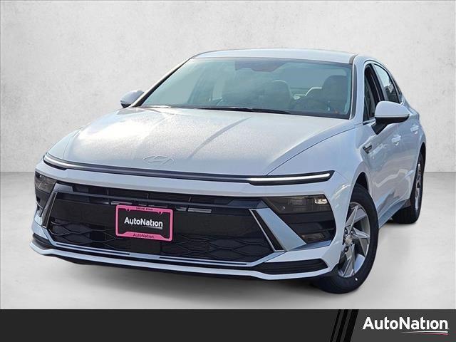 2026 Hyundai Sonata SE's photo