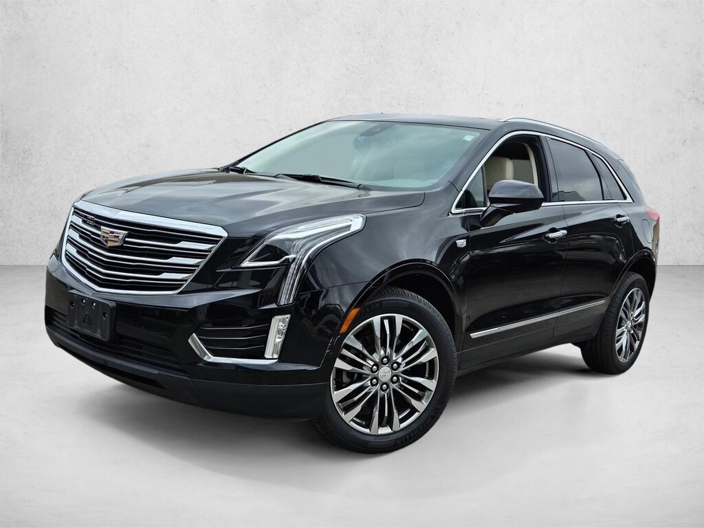 Used 2018 Cadillac XT5 Premium Luxury FWD Sport Utility