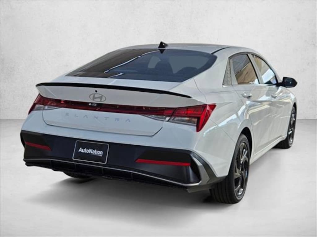 New 2026 Hyundai Elantra SEL Sport Premium 4dr Car