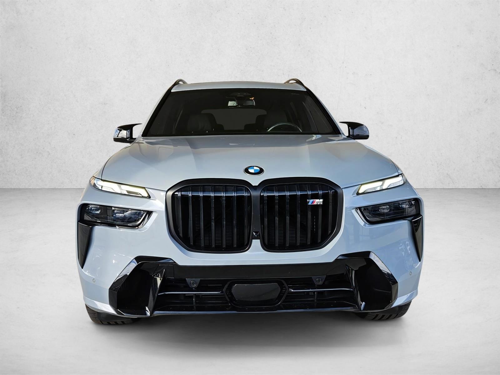 2025 Bmw X7 M60i photo 2