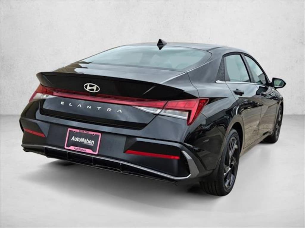 New 2026 Hyundai Elantra SEL Sport Premium 4dr Car