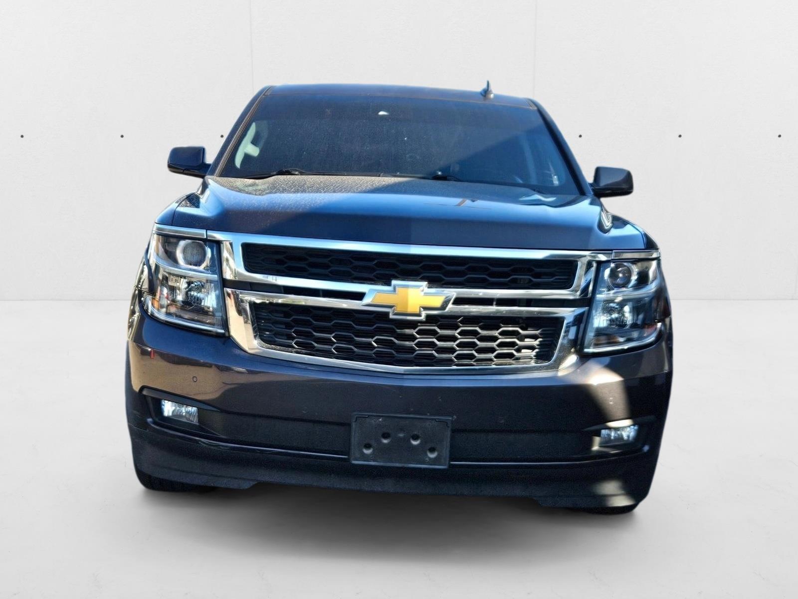 2016 Chevrolet Tahoe LT photo 2