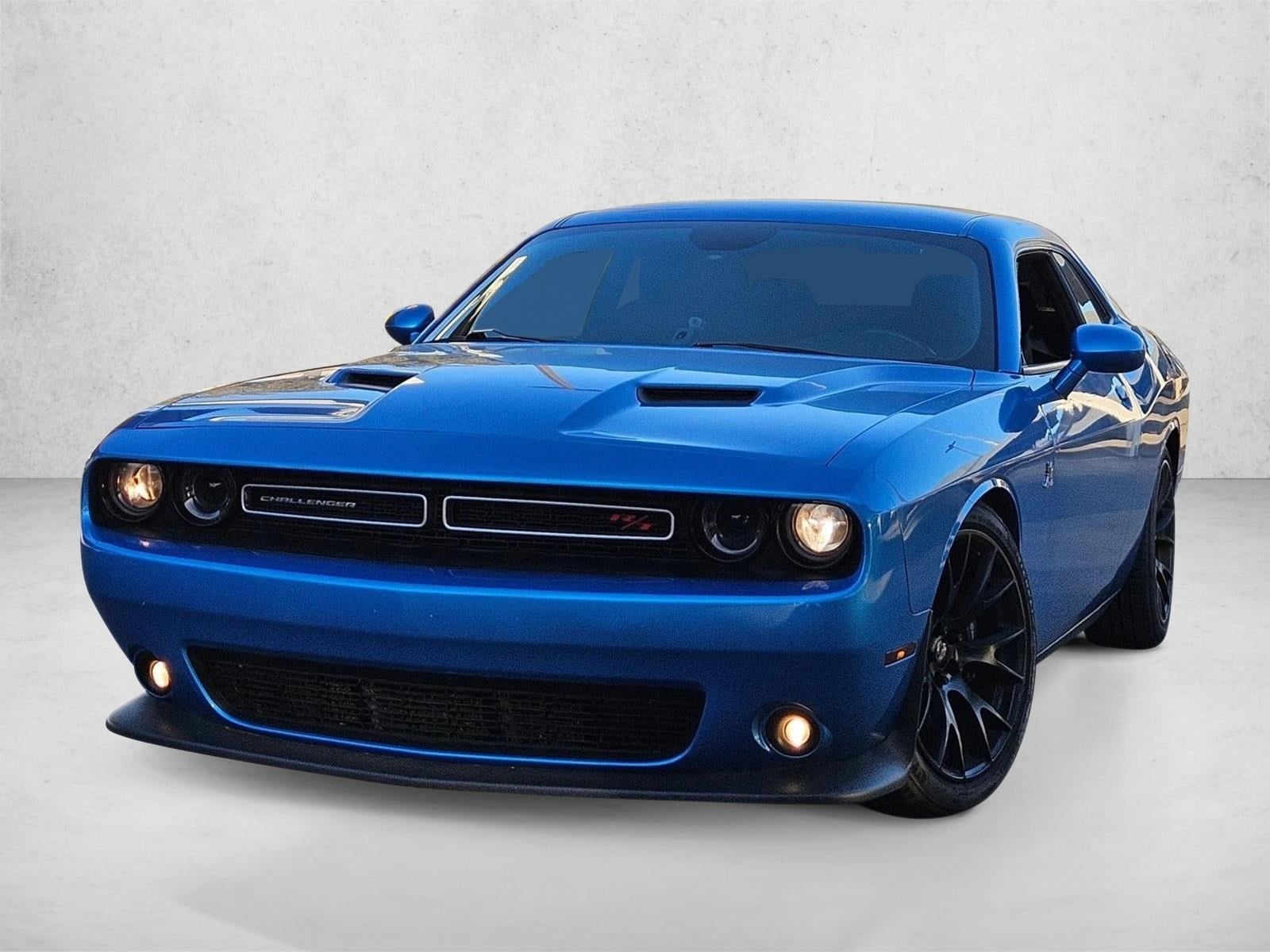 2016 Dodge Challenger Scat Pack's photo