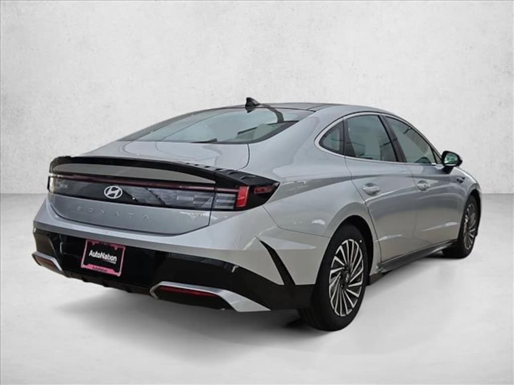 New 2026 Hyundai Sonata Hybrid SEL 4dr Car