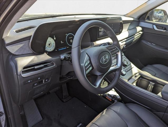 2024 Hyundai Palisade Limited photo 3