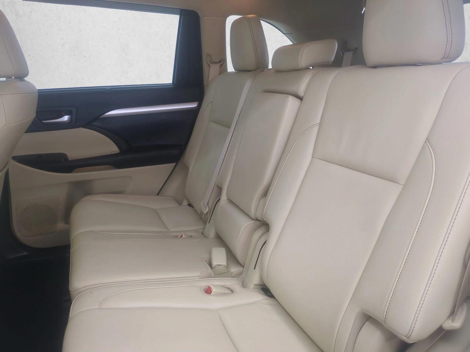 2019 Toyota Highlander XLE - Photo 22