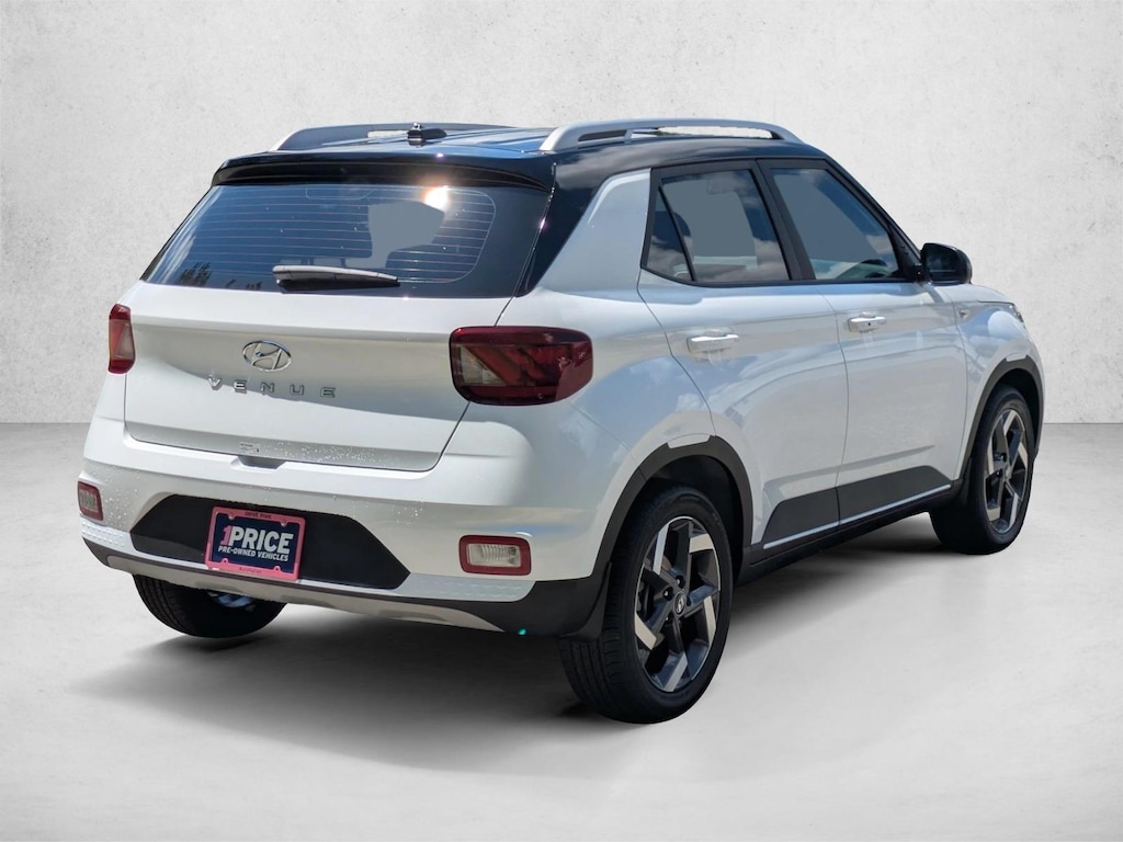 Used 2025 Hyundai Venue Limited Sport Utility