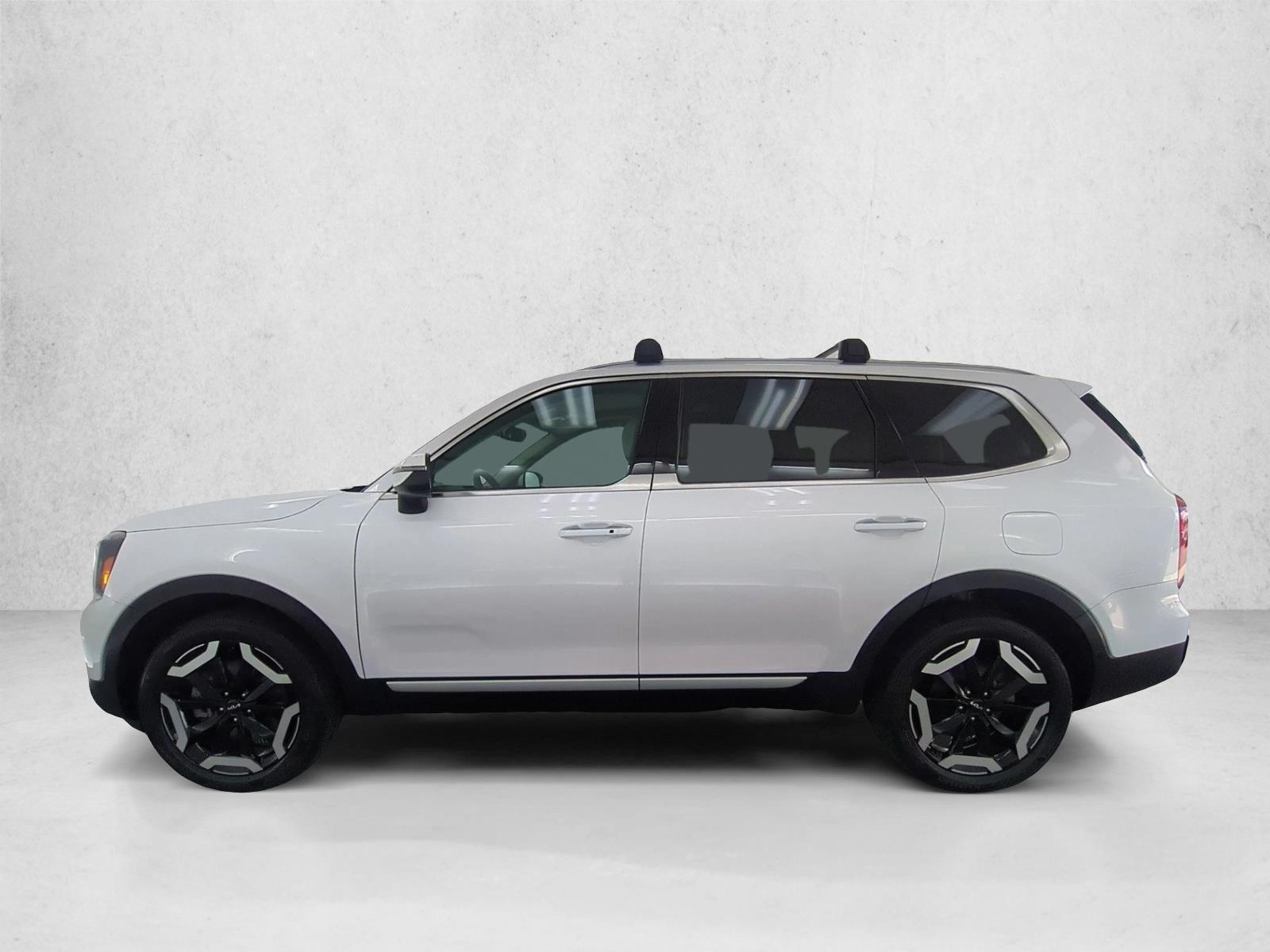 2023 Kia Telluride S - Photo 9