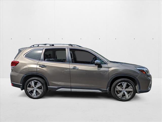 2019 Subaru Forester Touring photo 4