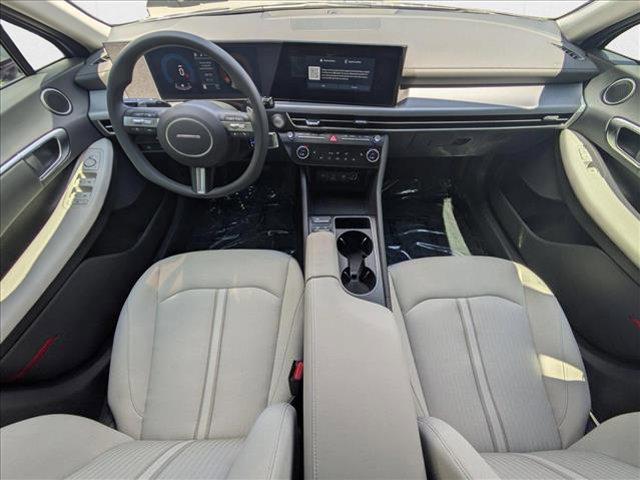 2025 Hyundai Sonata SEL - Photo 3