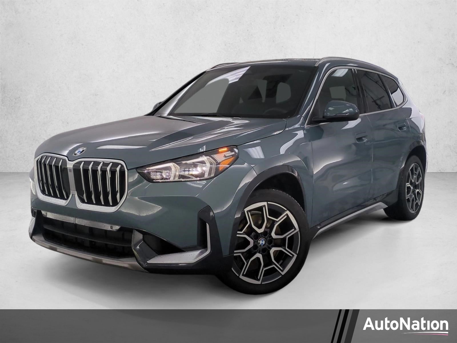 2025 BMW X1 xDrive28i's photo