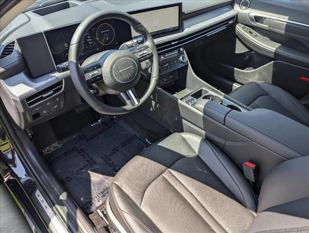 2024 Hyundai Sonata Hybrid Limited photo 3