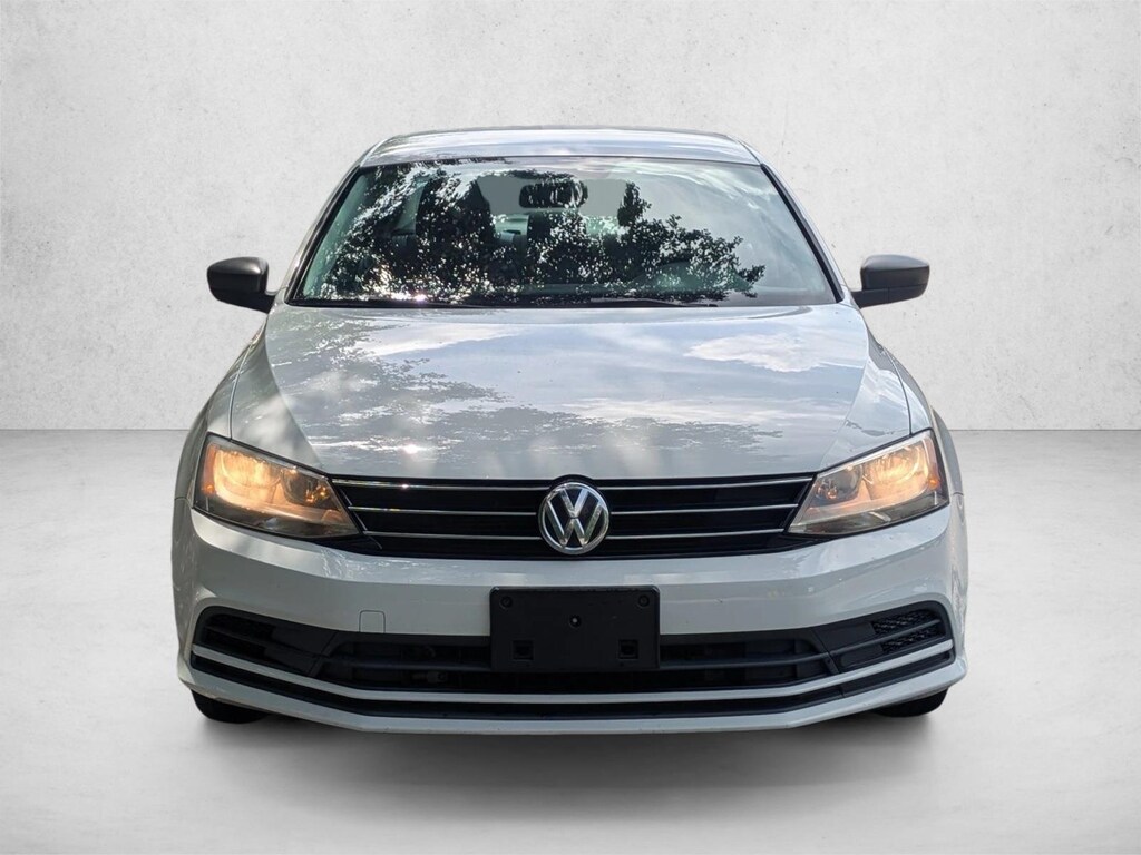Used 2015 Volkswagen Jetta Sedan 2.0L S w/Technology 4dr Car