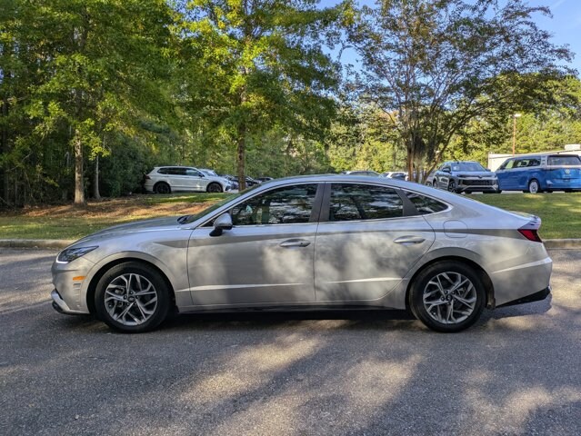 2023 Hyundai Sonata SEL photo 2