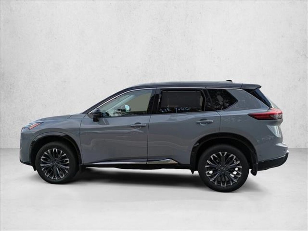 Used 2024 Nissan Rogue Platinum Sport Utility