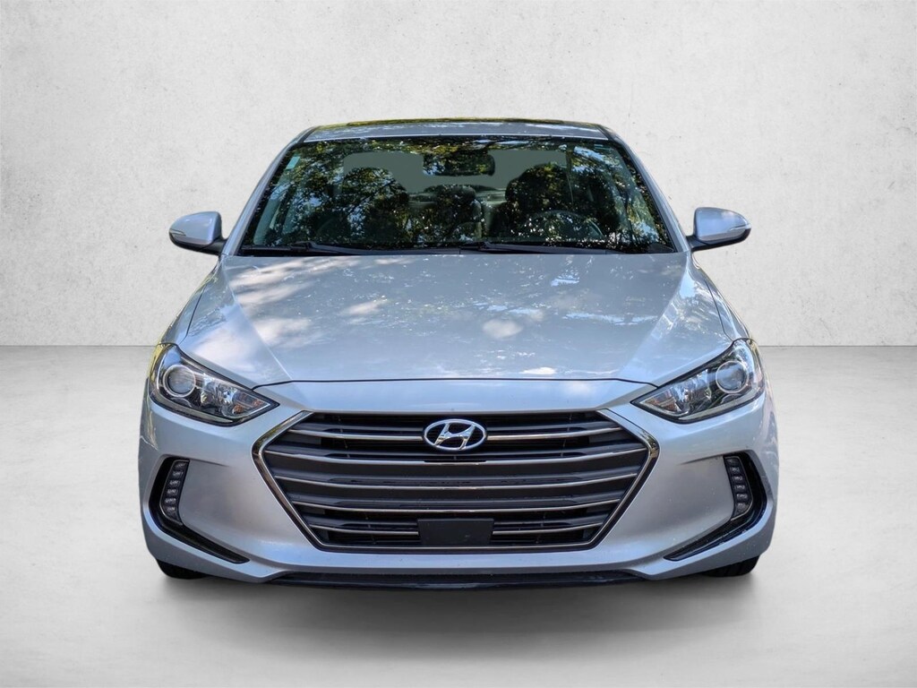 Used 2017 Hyundai Elantra Limited 4dr Car