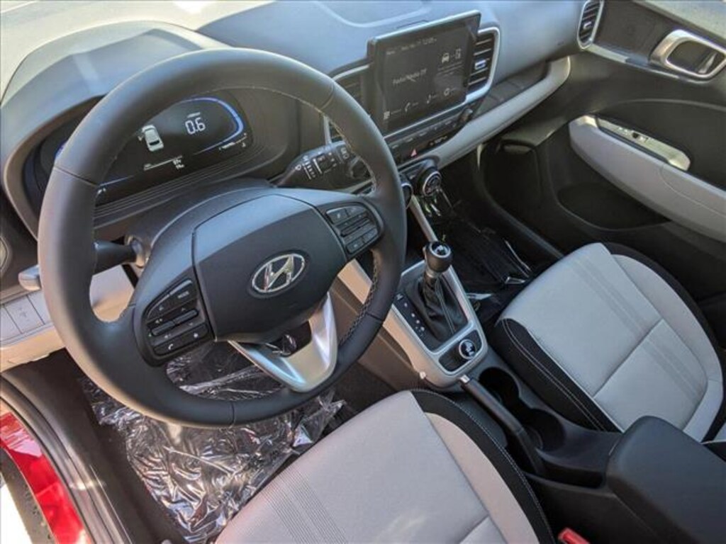 Used 2025 Hyundai Venue SEL Sport Utility