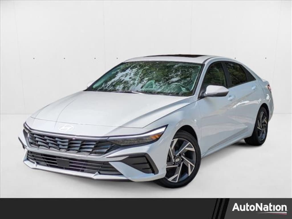 New 2025 Hyundai Elantra Limited 4dr Car