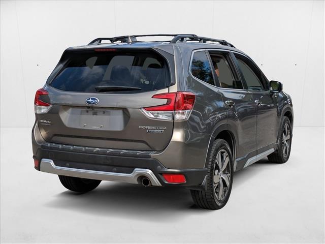 2019 Subaru Forester Touring photo 2