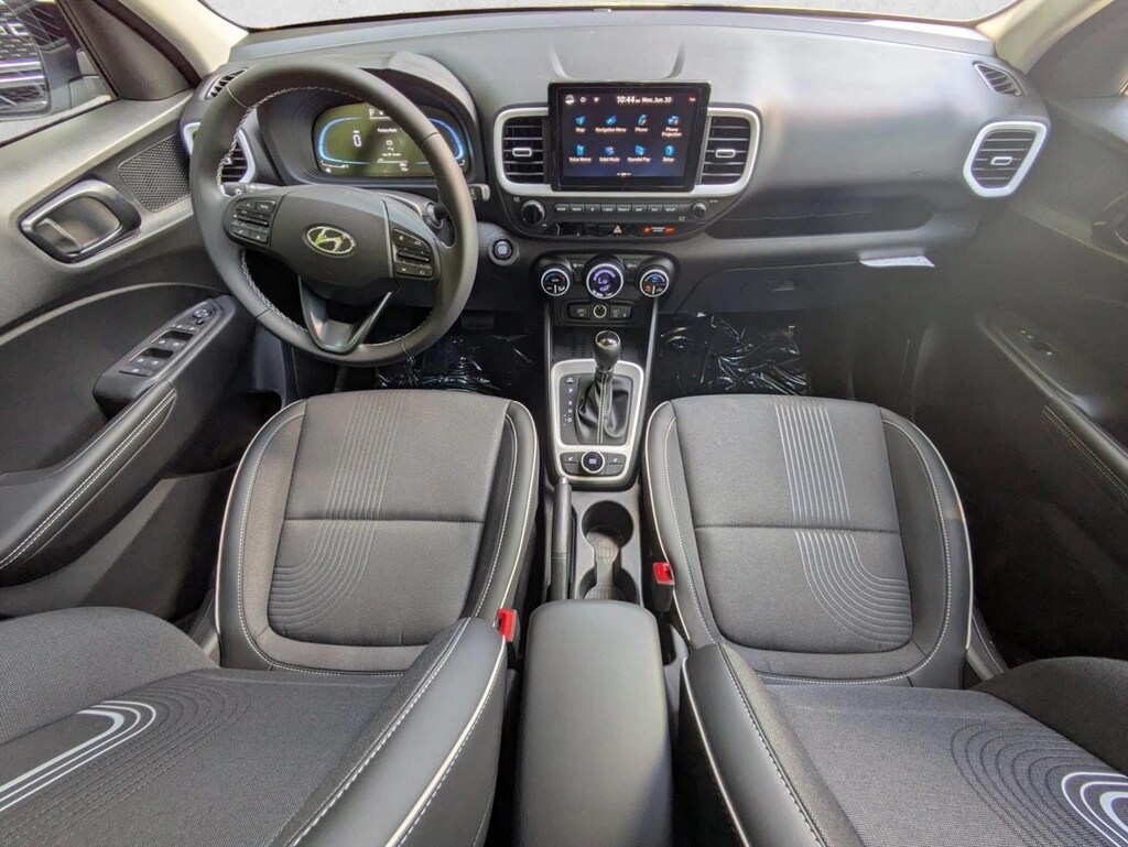 Used 2025 Hyundai Venue Limited Sport Utility