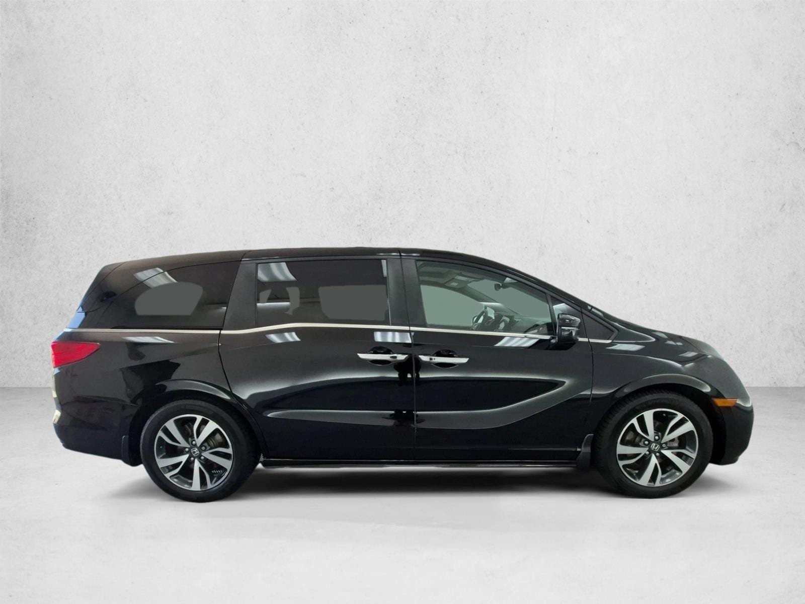2021 Honda Odyssey Touring - Photo 4