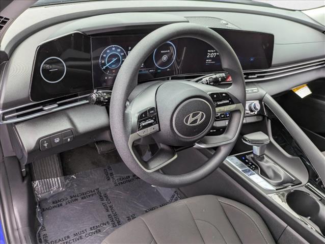 2024 Hyundai Elantra Hybrid Blue photo 3
