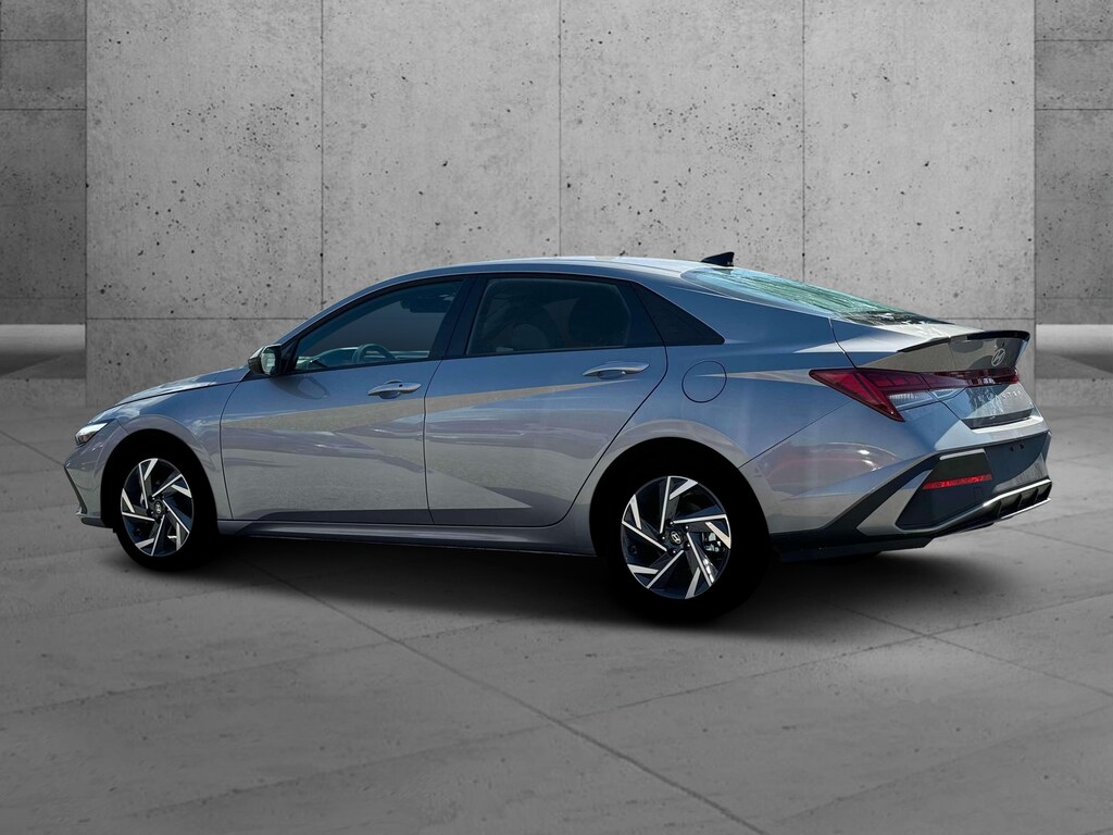 New 2025 Hyundai Elantra Hybrid SEL Sport 4dr Car