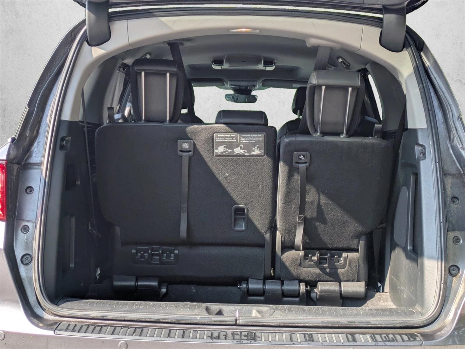 2023 Honda Odyssey Touring - Photo 6