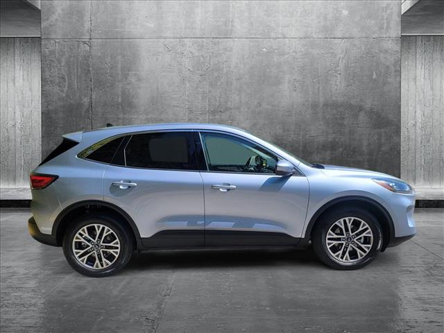 2022 Ford Escape SEL photo 4