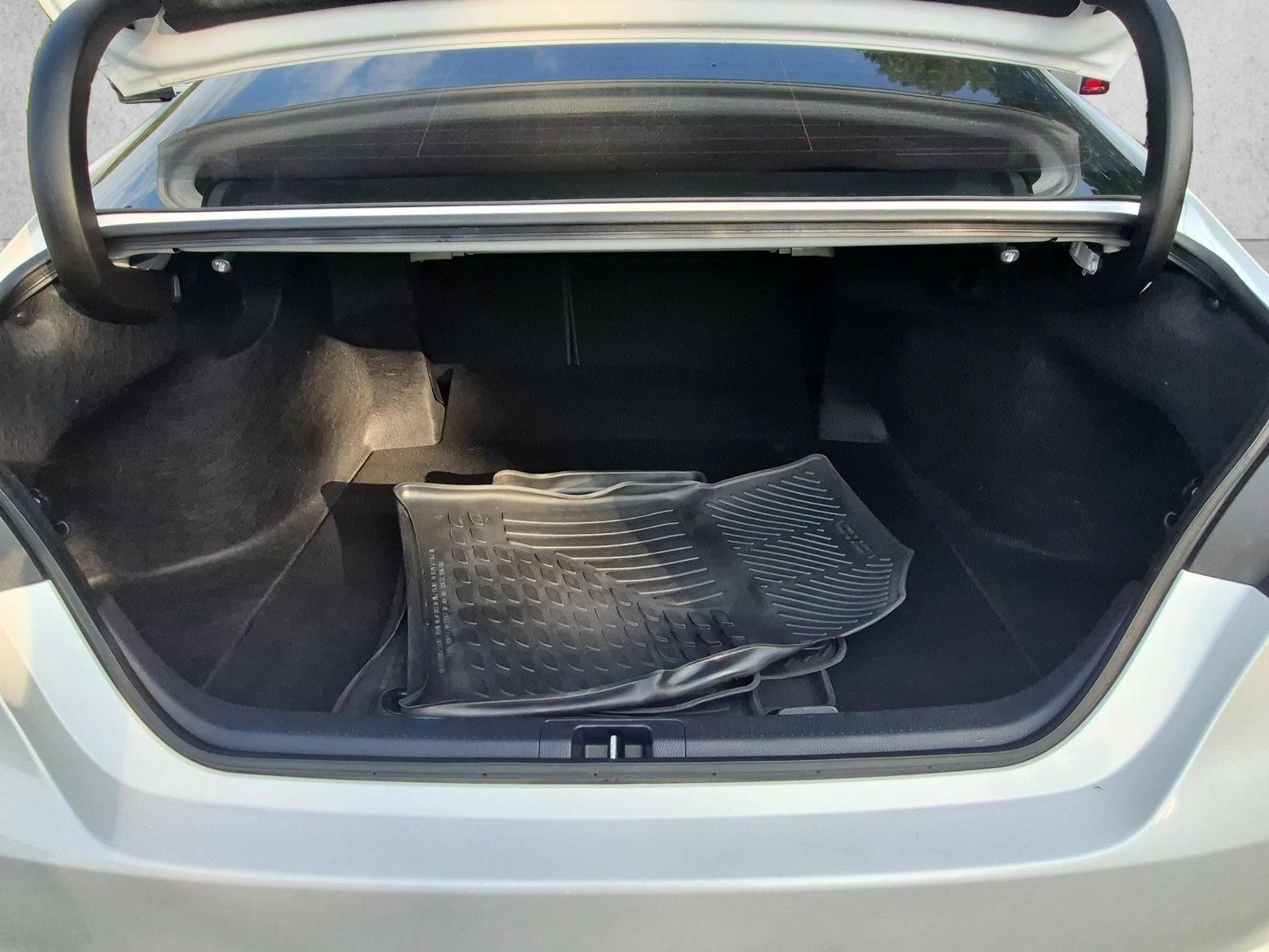 2024 Toyota Camry XSE - Photo 6