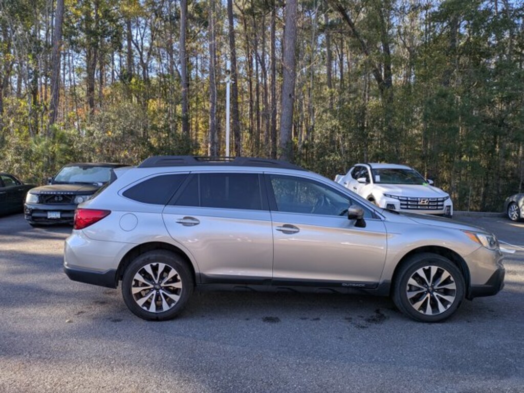 Used 2017 Subaru Outback Limited Sport Utility