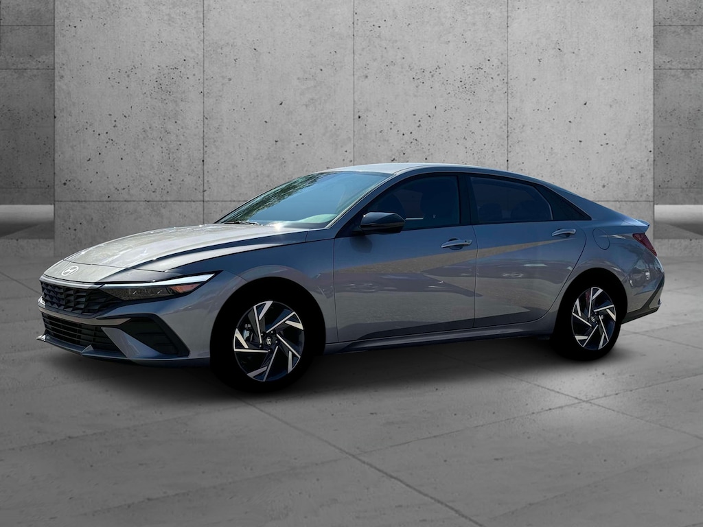New 2025 Hyundai Elantra Hybrid SEL Sport 4dr Car