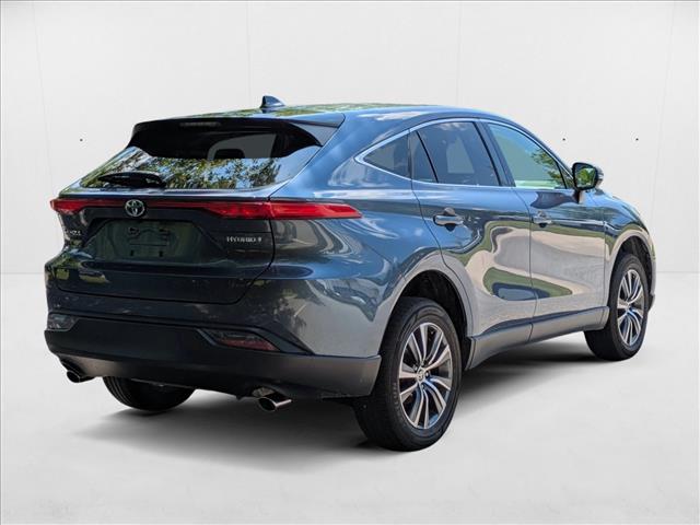 2022 Toyota Venza LE photo 2